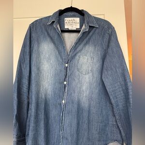 Frank & Eileen Luke distressed denim button up size medium